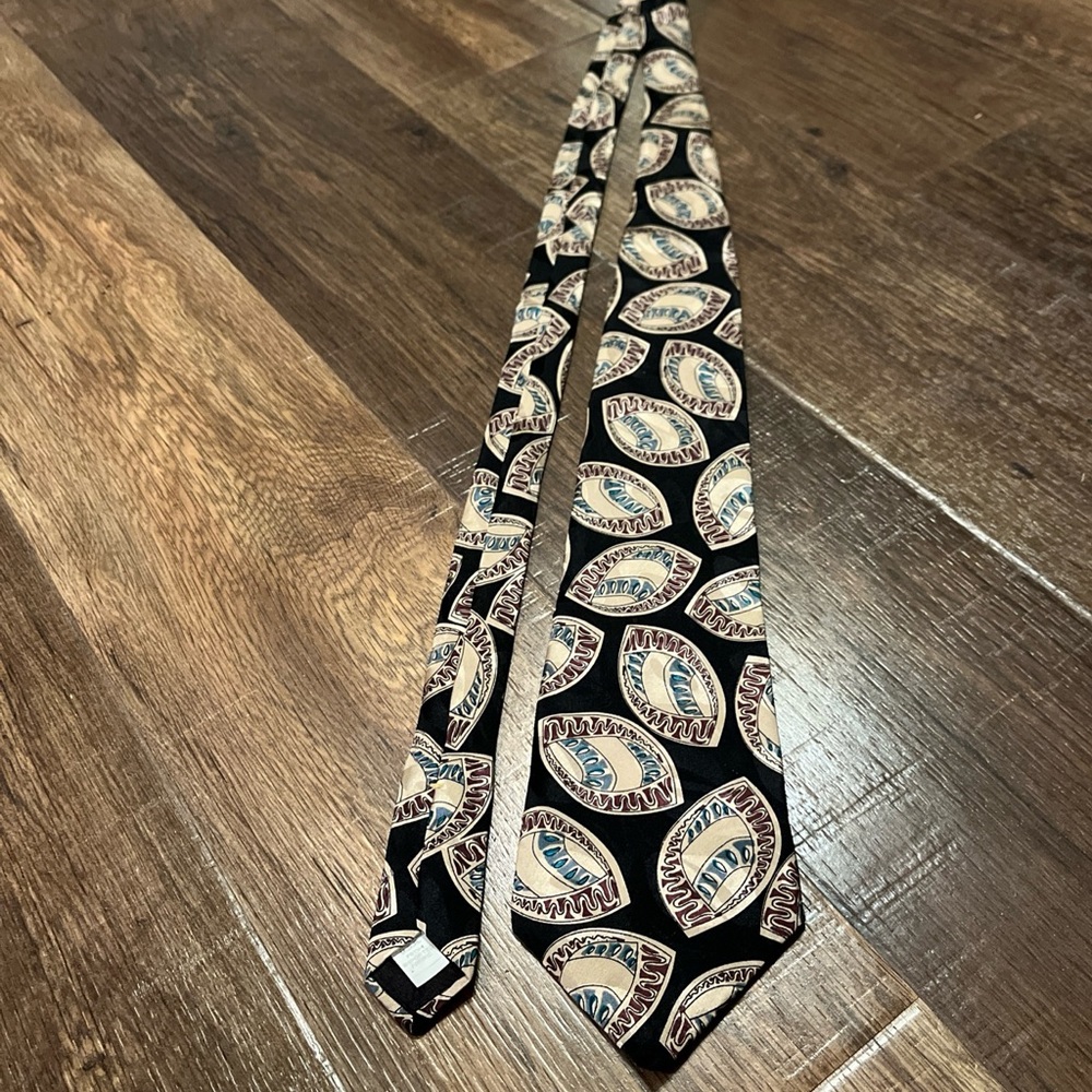 Vintage Oscar de la Renta Couture Paisley 100% Silk Neck Tie Made In USA